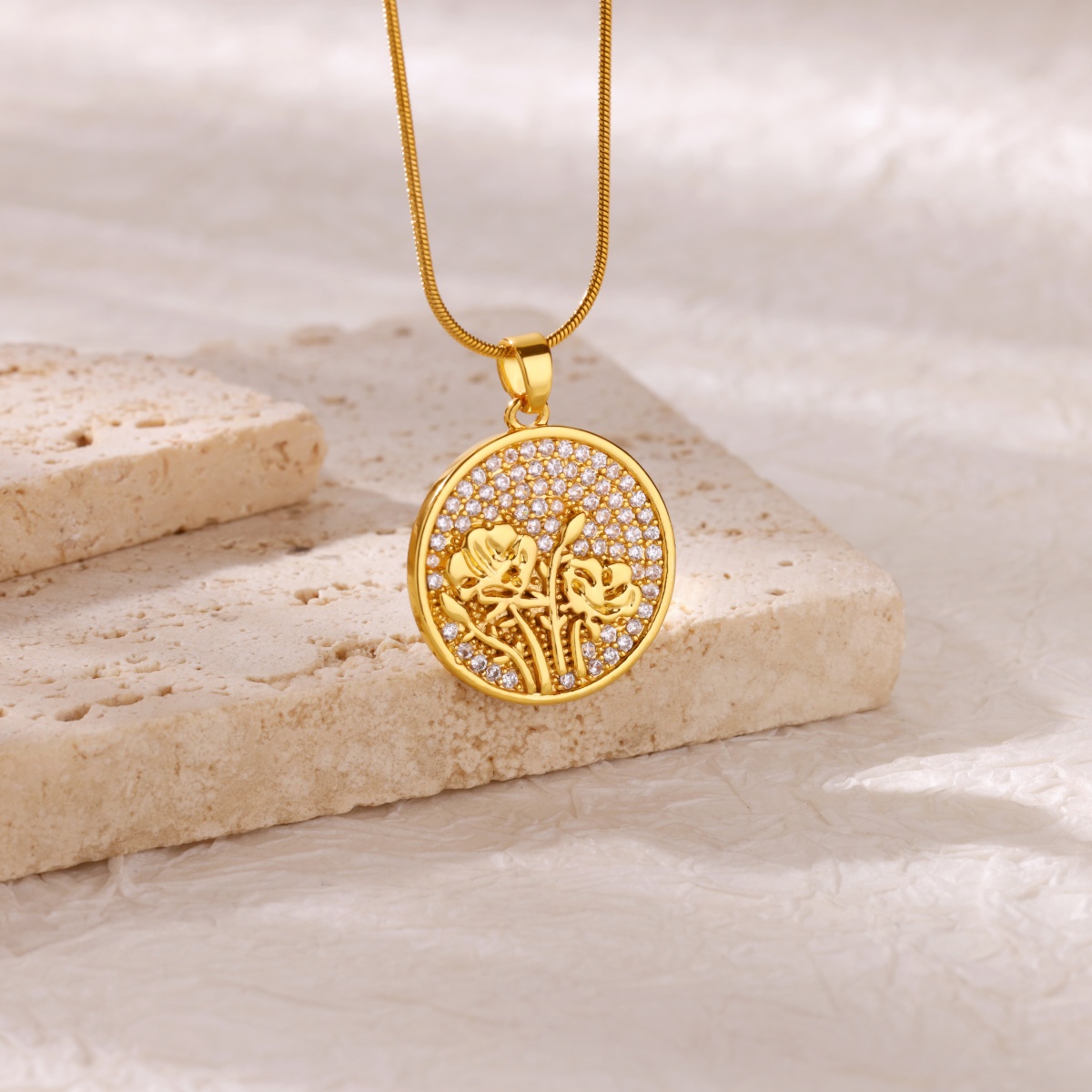 Zircon Flower Necklaces For Wo - Birth Flower Necklace reseña y precio