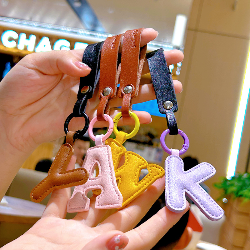 Creative PU Leather 26 Letter  - Monogram Keychain Leather reseña y precio
