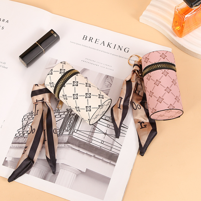 Scarf Pattern Lipstick Keychai - Monogram Keychain Leather reseña y precio