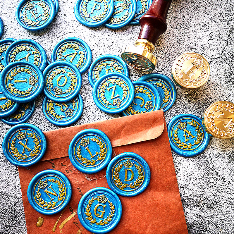 26 Letter A - Z crown Wax Seal - Wax Seal Letter Kit reseña y precio