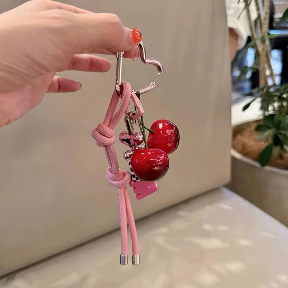 Y2k Cute Cherry Alphabet PU Le - Monogram Keychain Leather reseña y precio
