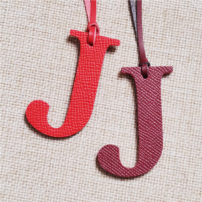 English Letter H I J K L M N A - Monogram Keychain Leather reseña y precio