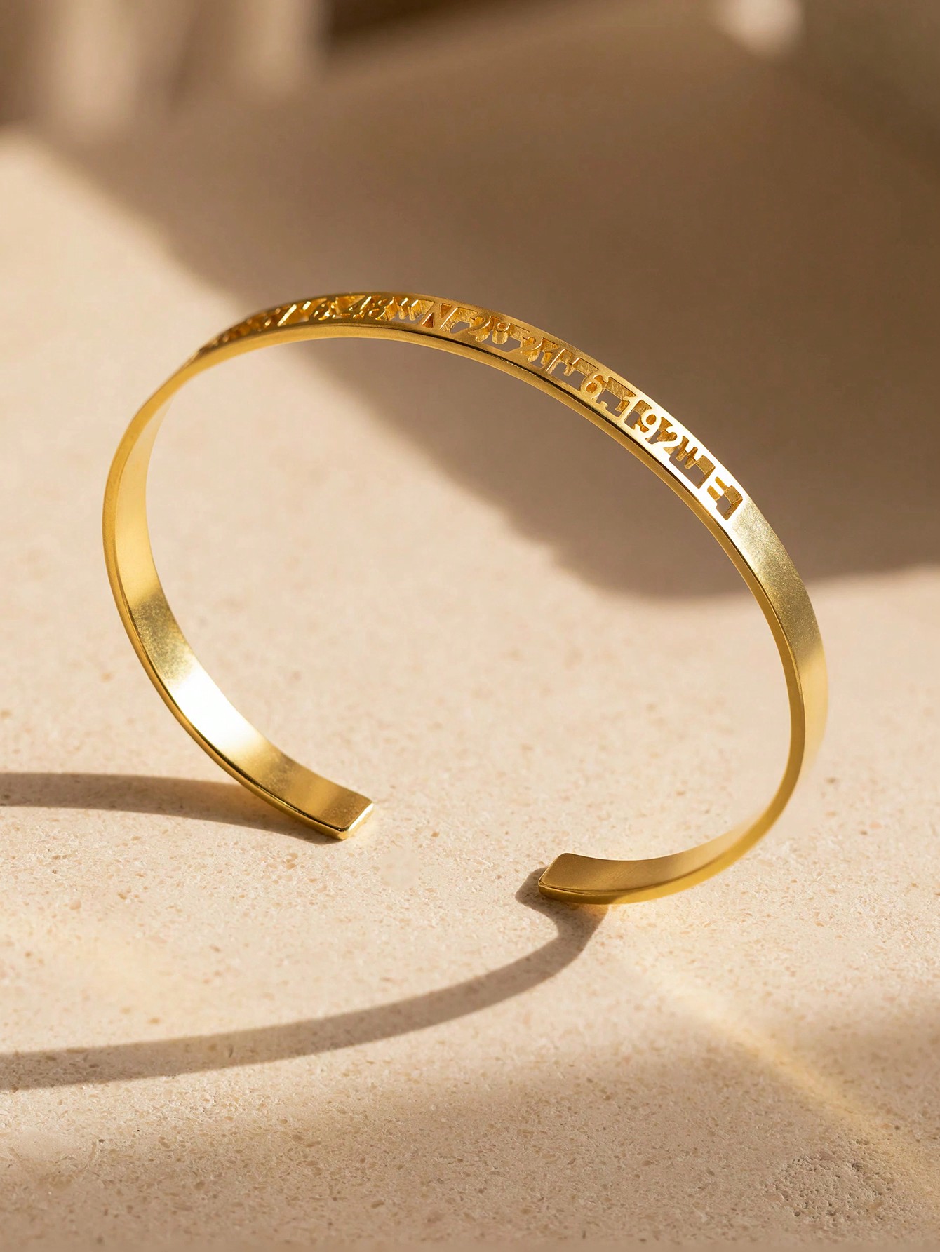 Custom Date Coordinate Roman N - Coordinates Bracelet reseña y precio