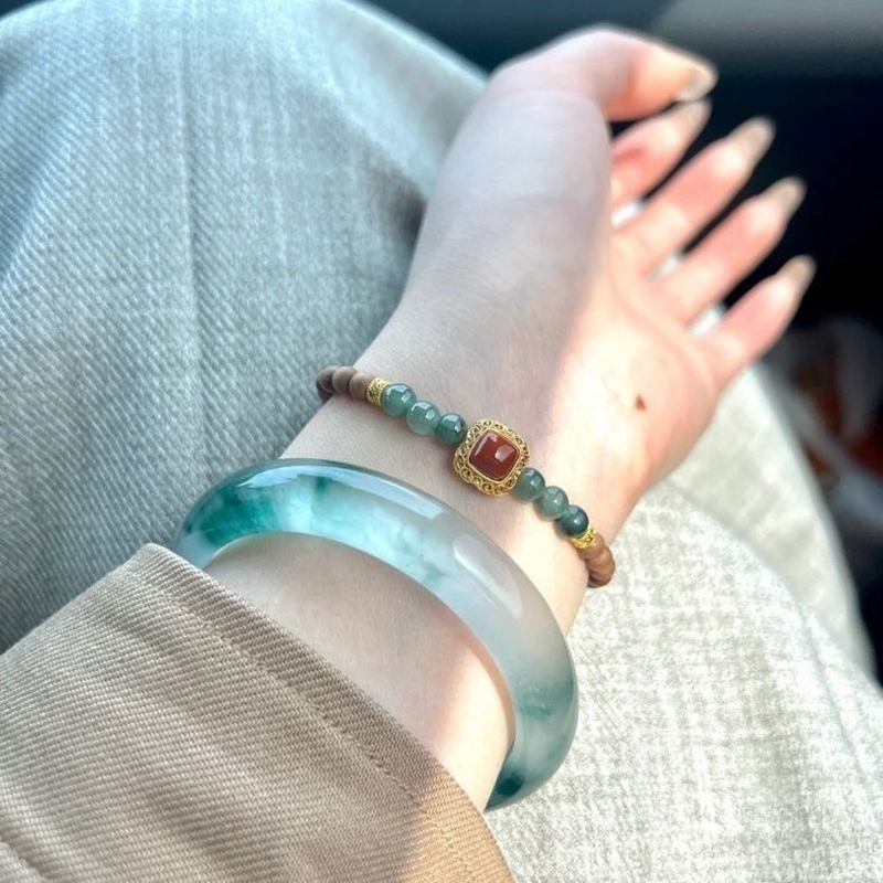 Natural jadeite bracelet ice g - Coordinates Bracelet reseña y precio