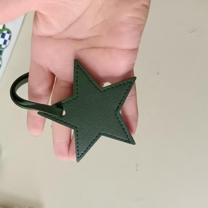 Free initials five pointed sta - Monogram Keychain Leather reseña y precio