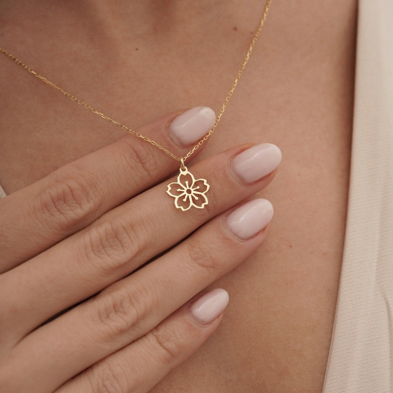 Dainty Sakura Flower Charm Nec - Birth Flower Necklace reseña y precio